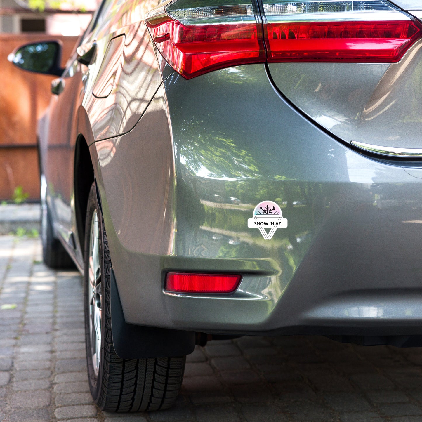 Bubble-free snow n' az stickers