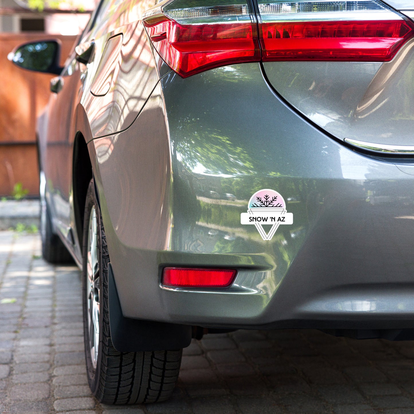 Bubble-free snow n' az stickers