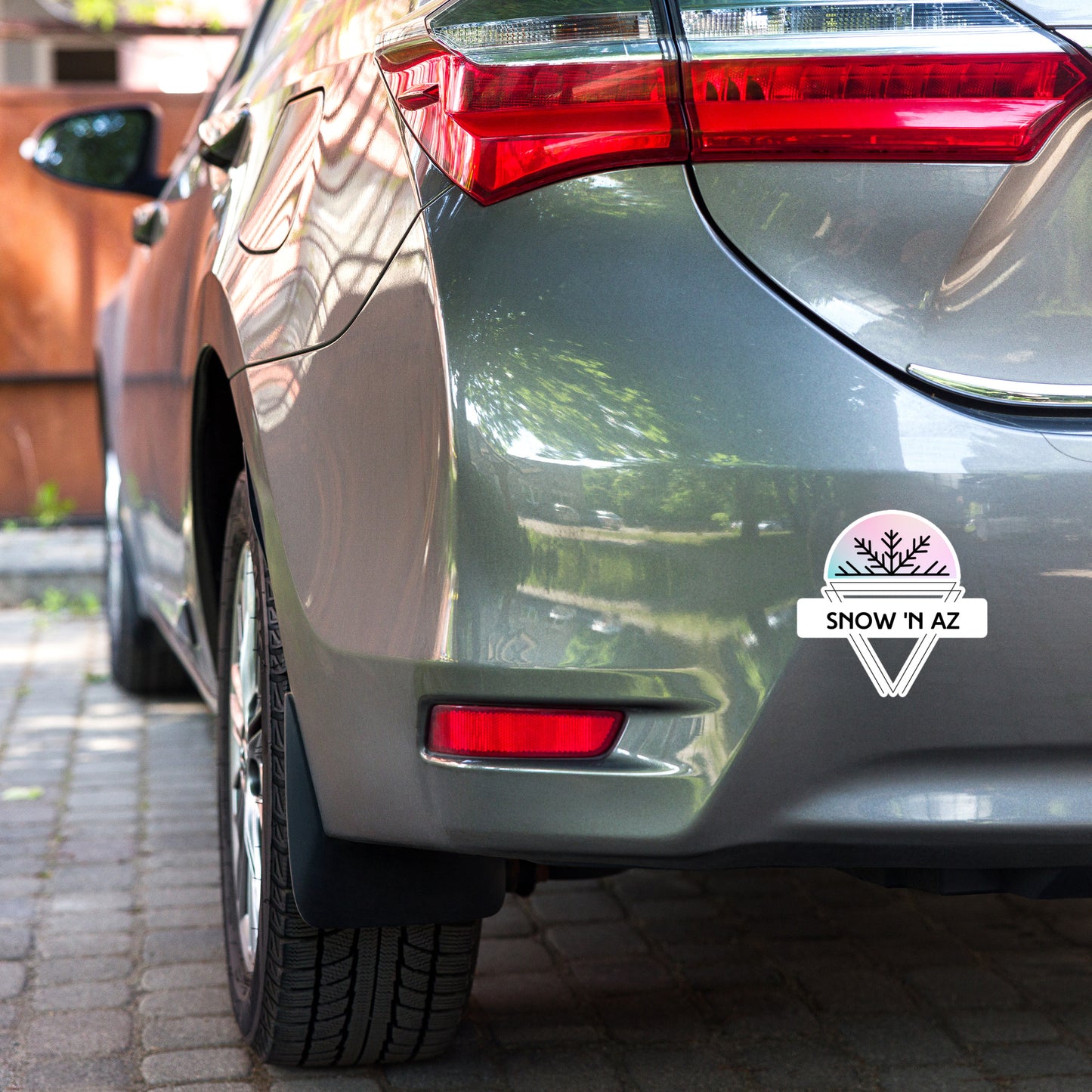 Bubble-free snow n' az stickers